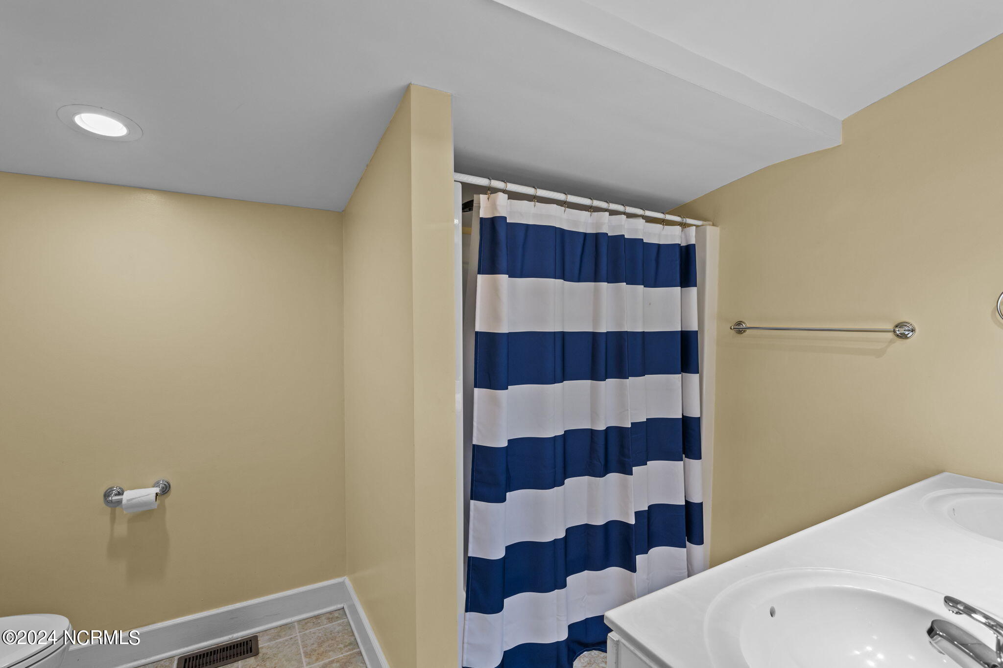 916 West 3rd Street Washington, NC 27889 - Photo 40 of 72 27-web-or-mls-BLS_0057