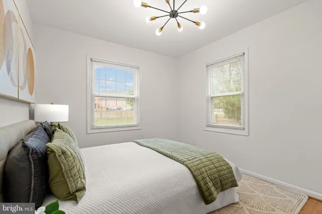 $585,000 | 5005 Rosemont Avenue, Alexandria, VA 22309