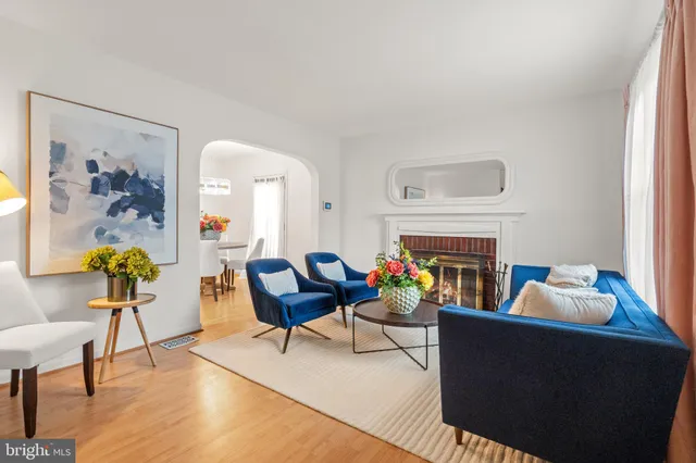 $585,000 | 5005 Rosemont Avenue, Alexandria, VA 22309