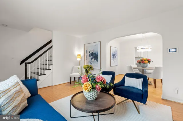 $585,000 | 5005 Rosemont Avenue, Alexandria, VA 22309