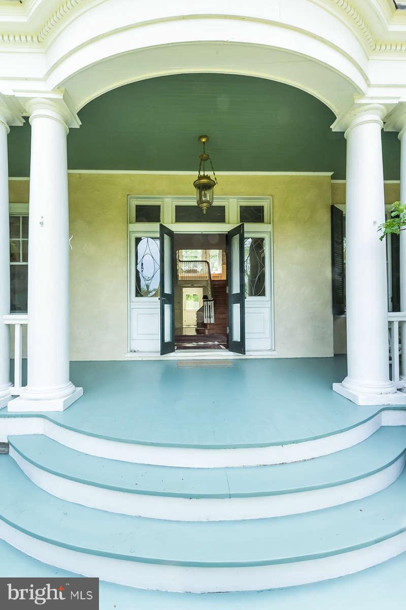 1926 Ruxton Road Baltimore, MD 21204 - Photo 2 of 30 Elegant Front entrance to Covered Porch