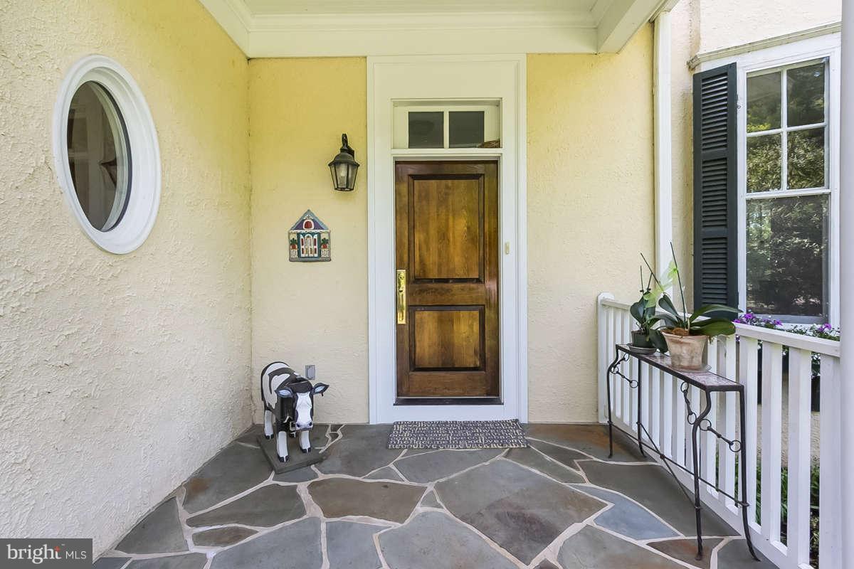 1926 Ruxton Road Baltimore, MD 21204 - Photo 27 of 30 Side Porch to Mudroom & Kitchen