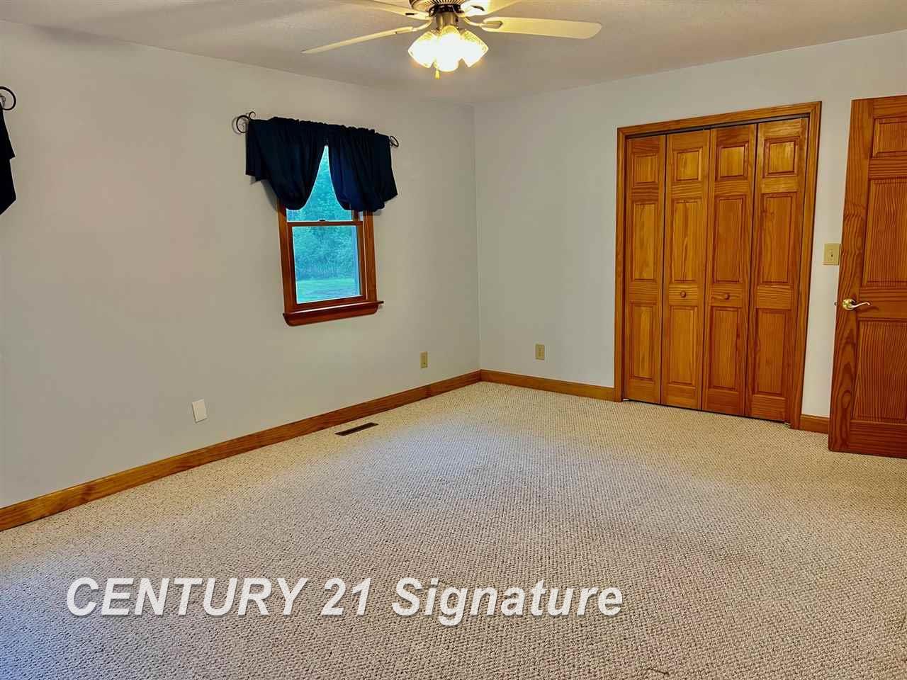 11645 East Parks Road Wheeler, MI 48662 - Photo 15 of 45