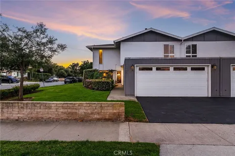 $1,295,000 | 365 Monte Vista Avenue, Costa Mesa, CA 92627