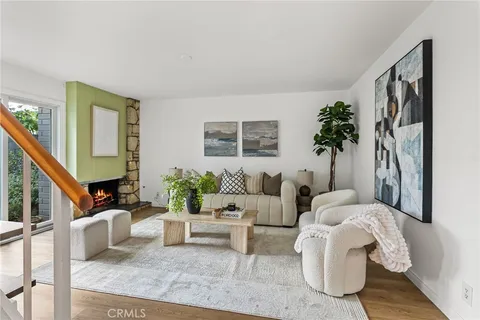 $1,295,000 | 365 Monte Vista Avenue, Costa Mesa, CA 92627