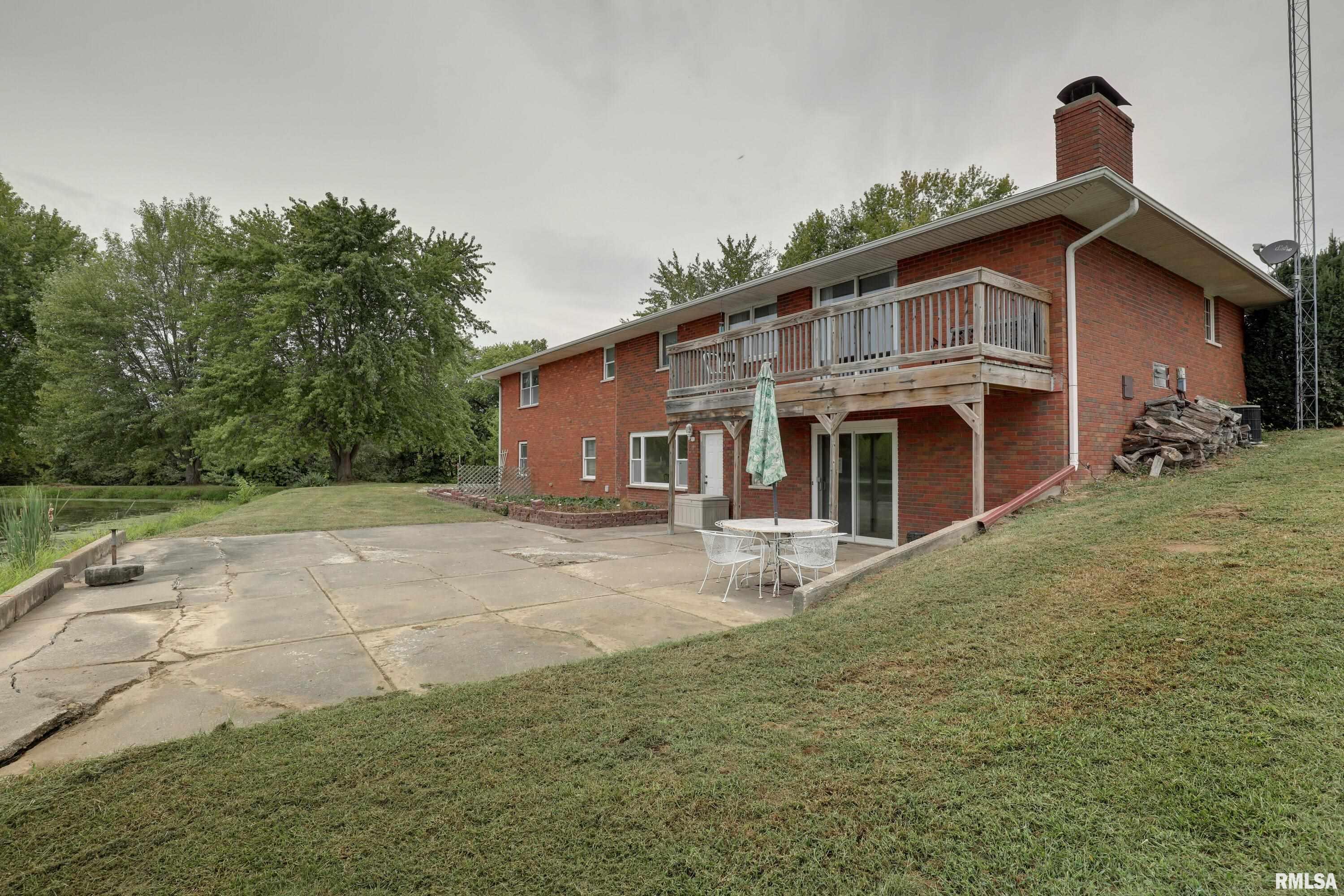 2304 North 1700th Place Camp Point, IL 62320 - Photo 39 of 45