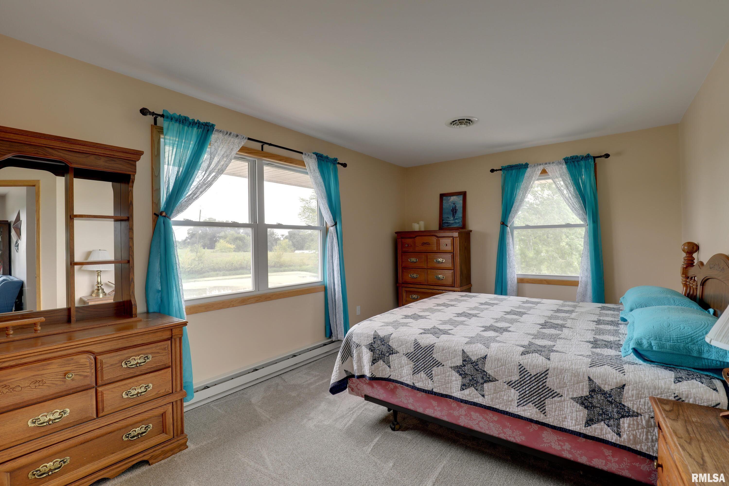 2304 North 1700th Place Camp Point, IL 62320 - Photo 9 of 45