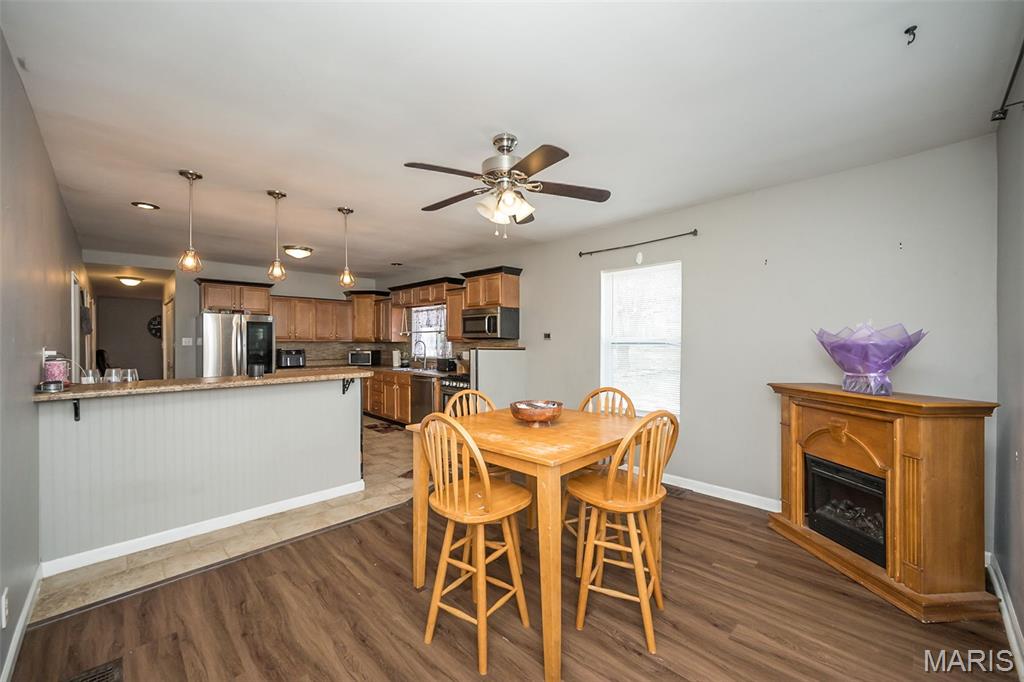 401 Mildred Street Alton, IL 62002 - Photo 4 of 37