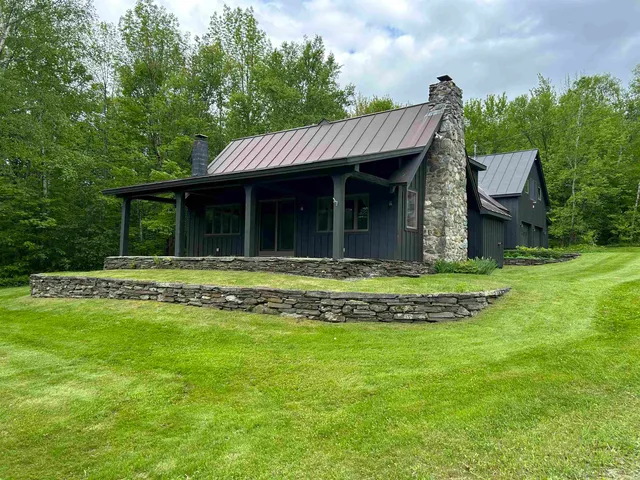 $599,900 | 2475 Little Hollow Road, Rochester, VT 05767