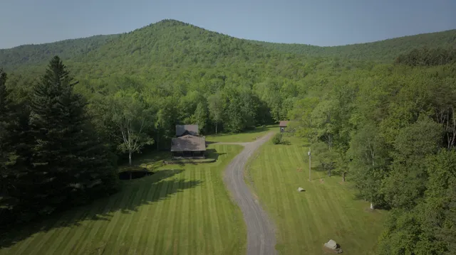 $599,900 | 2475 Little Hollow Road, Rochester, VT 05767