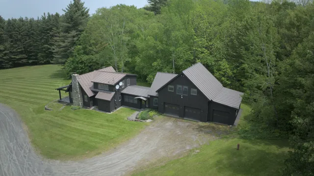 $599,900 | 2475 Little Hollow Road, Rochester, VT 05767