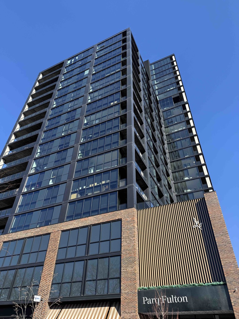 Undisclosed Address Chicago, IL 60607 - Photo 1 of 28 a view of a building
