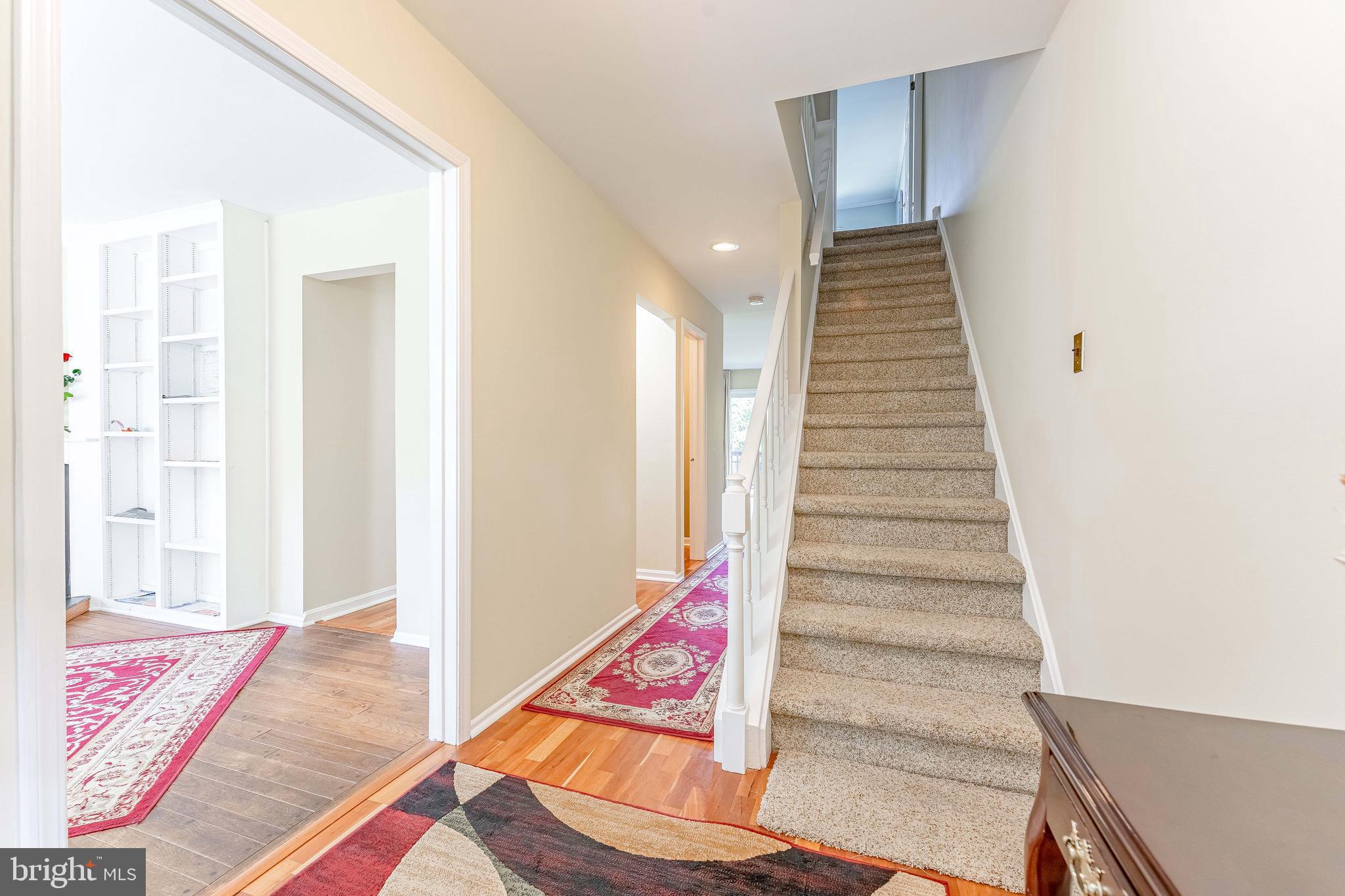 11 Chateau Circle Chesterbrook, PA 19087 - Photo 3 of 43 Foyer