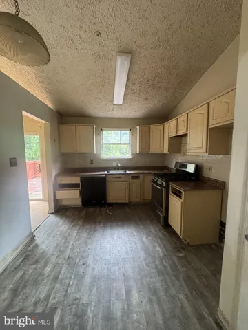 $340,000 | 2408 Ewing Avenue, Suitland, MD 20746