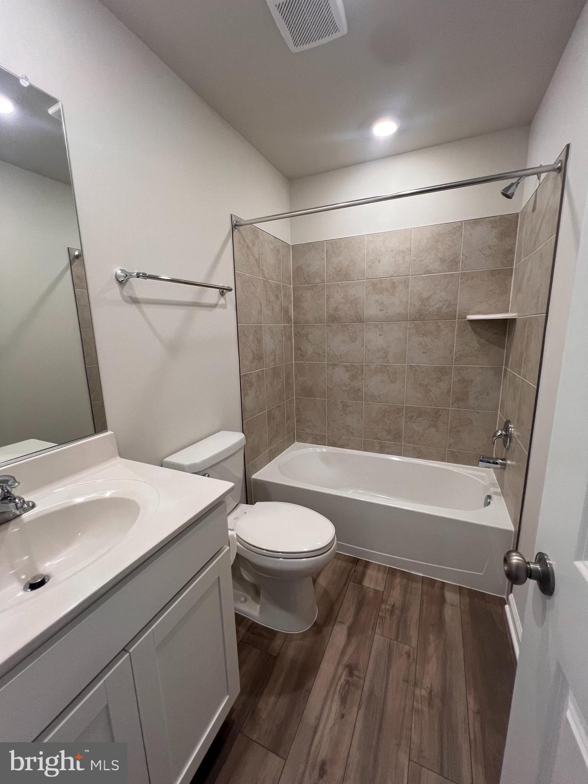 349 Short Br Drive Ranson, WV 25438 - Photo 25 of 28 3rd Bath