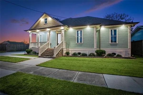 $429,000 | 2500 Culotta Street, Chalmette, LA 70043
