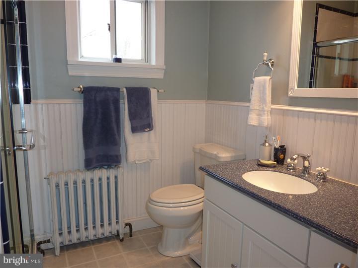 76 Meadowbrook Road Wayne, PA 19087 - Photo 17 of 25 Bathroom