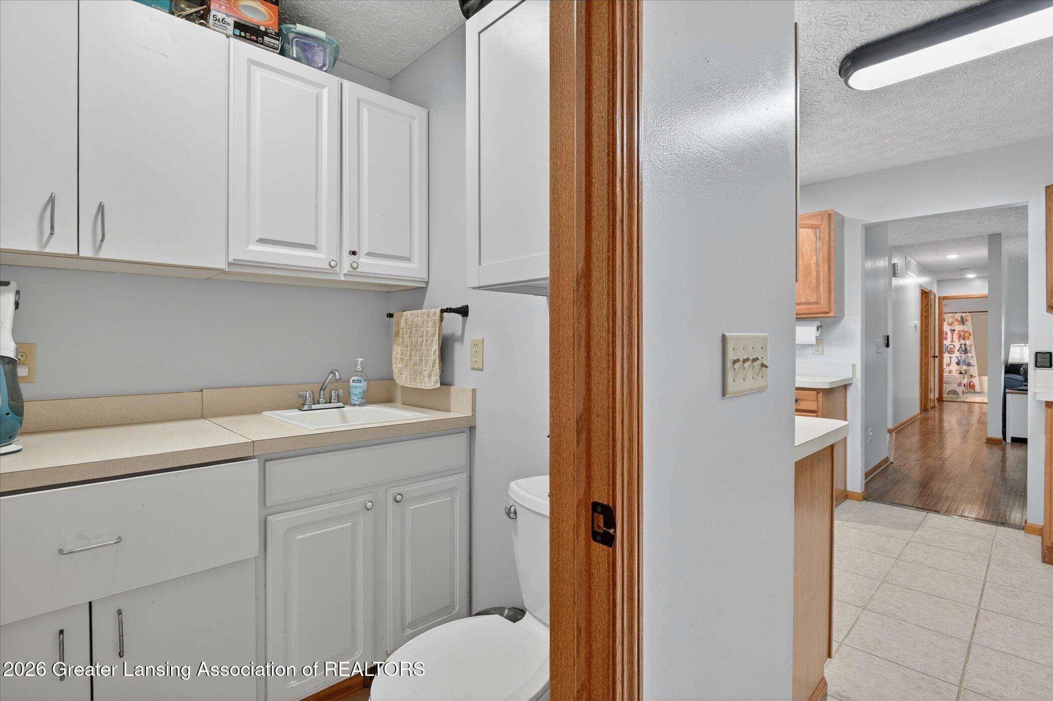 3454 Parman Road Stockbridge, MI 49285 - Photo 40 of 67 30-3454-Parman-Rd-Stockbridge-WindowStil