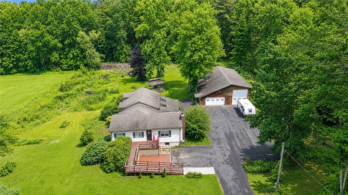 2537 Edwards Road Waterloo, NY 13165 - Photo 7 of 39
