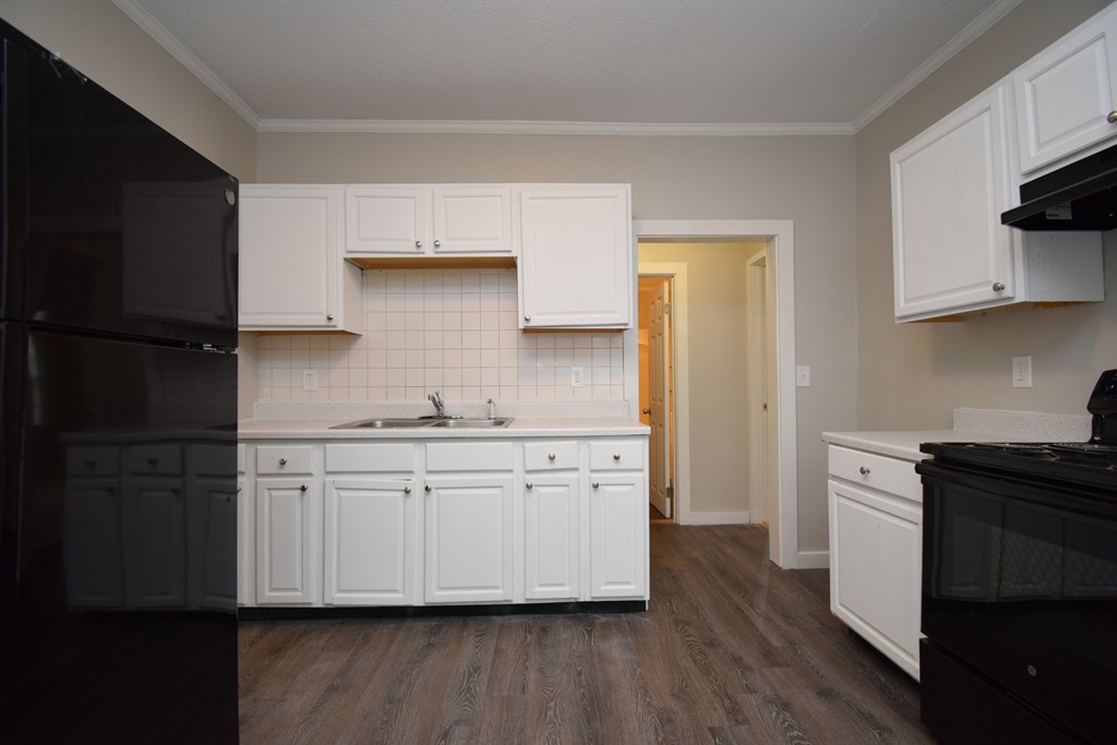 20 Bloomfield Street Springfield, MA 01108 - Photo 27 of 32