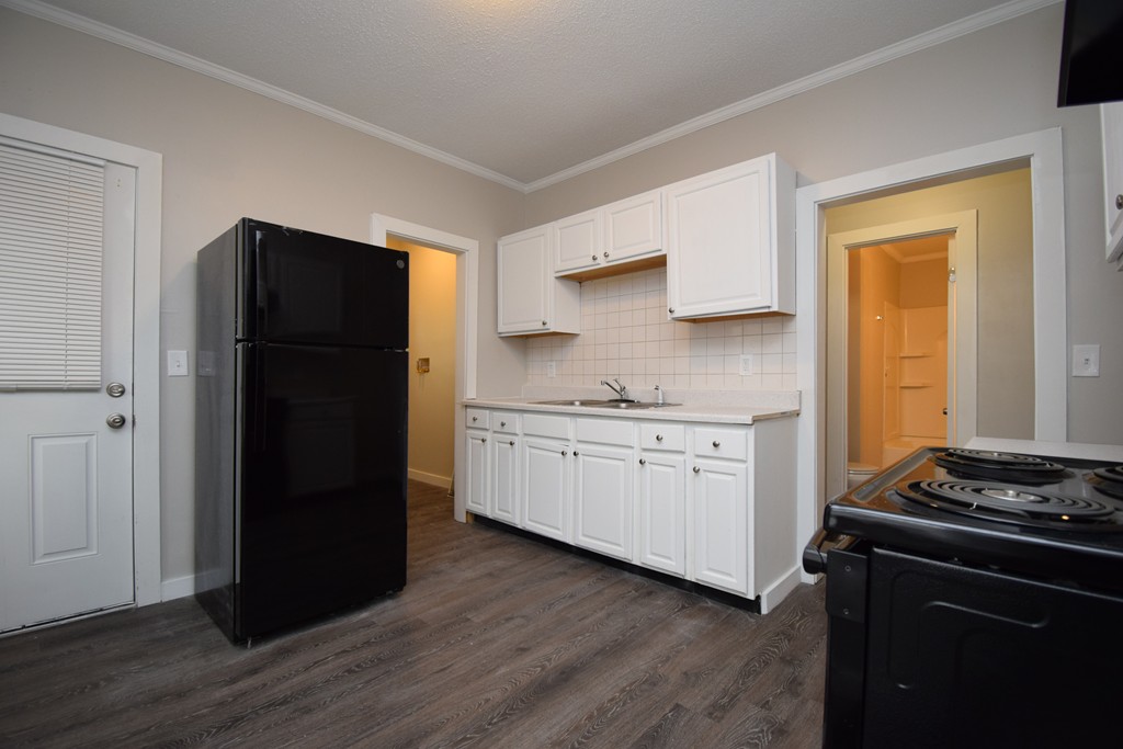 20 Bloomfield Street Springfield, MA 01108 - Photo 30 of 32