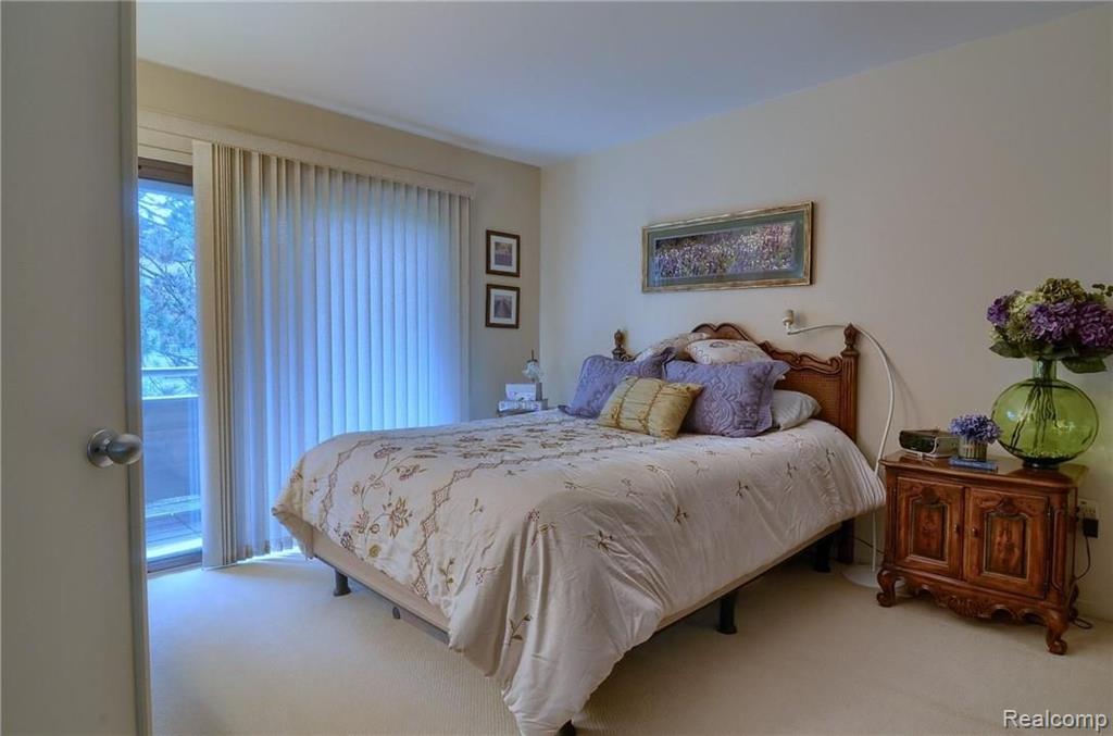 568 Victoria Court Rochester Hills, MI 48307 - Photo 15 of 35