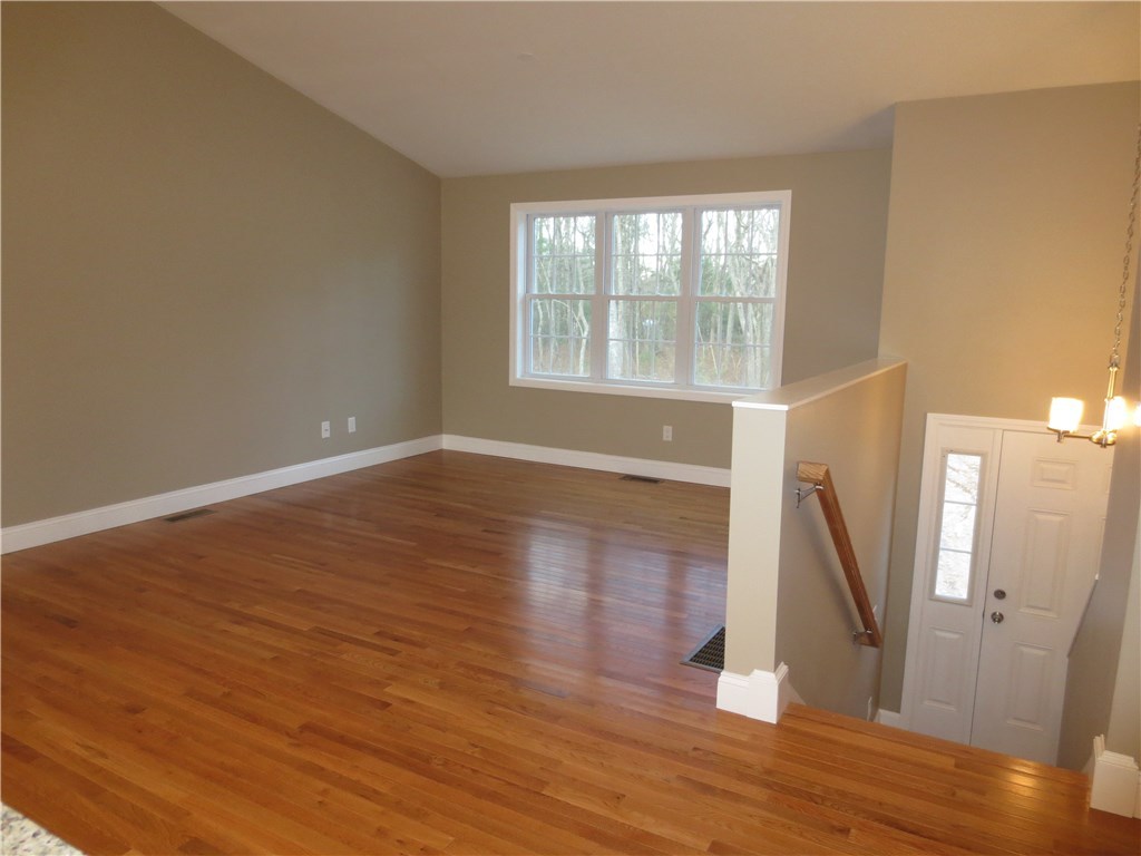 7 Kickapoo Run Charlestown, RI 02813 - Photo 2 of 4