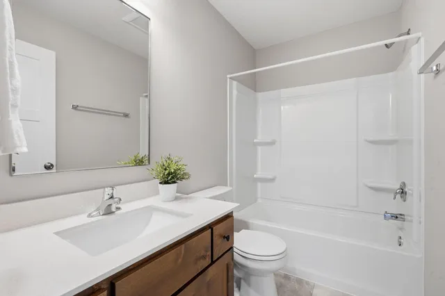 $649,000 | 5790 178th Street West, Lakeville, MN 55024