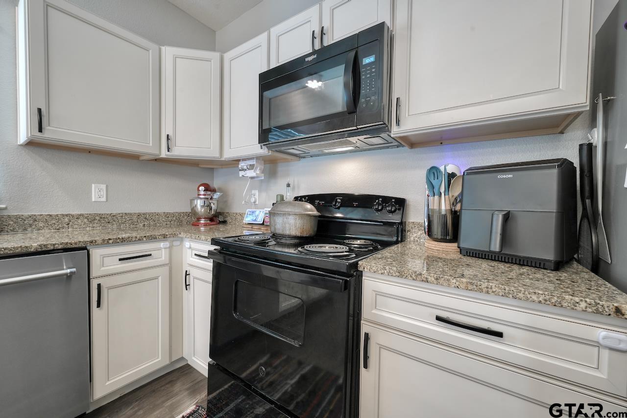 306 Ruffin Road Mabank, TX 75147 - Photo 14 of 43