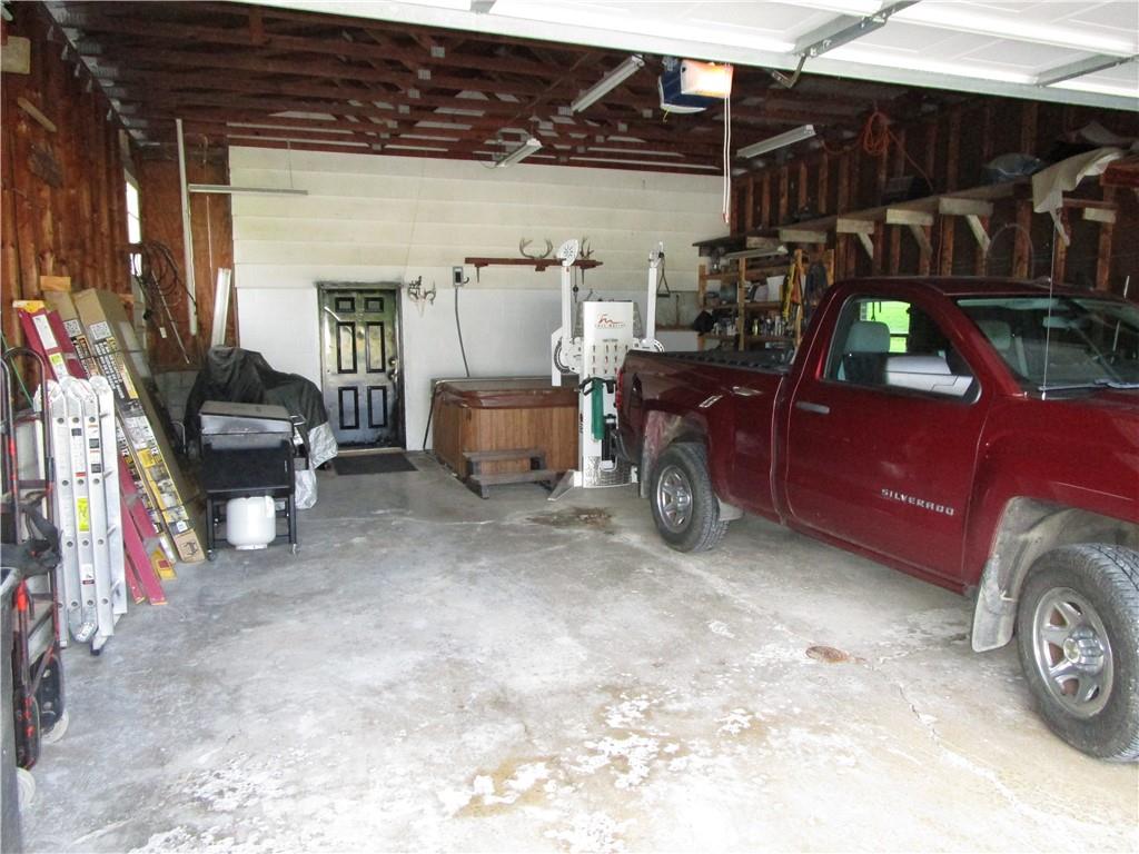 2872 Gull Lane Transfer, PA 16154 - Photo 25 of 26 Attached garage
