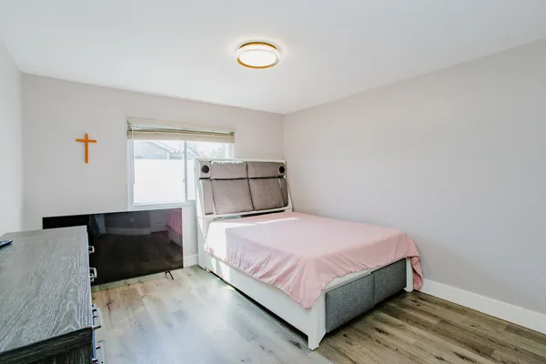 $449,000 | 406 Rose Street, Bensenville, IL 60106