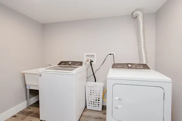 $449,000 | 406 Rose Street, Bensenville, IL 60106