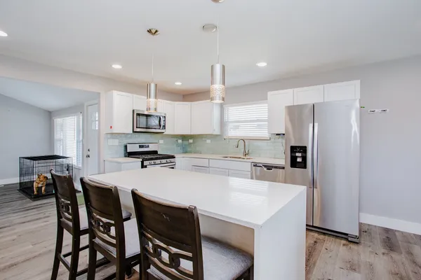 $449,000 | 406 Rose Street, Bensenville, IL 60106