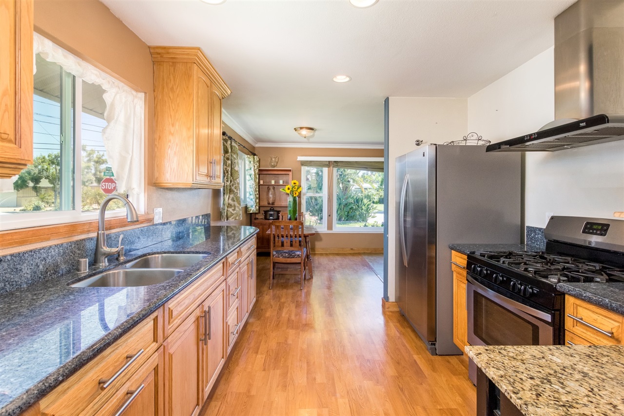 4496 Rolfe Road San Diego, CA 92117 - Photo 10 of 21