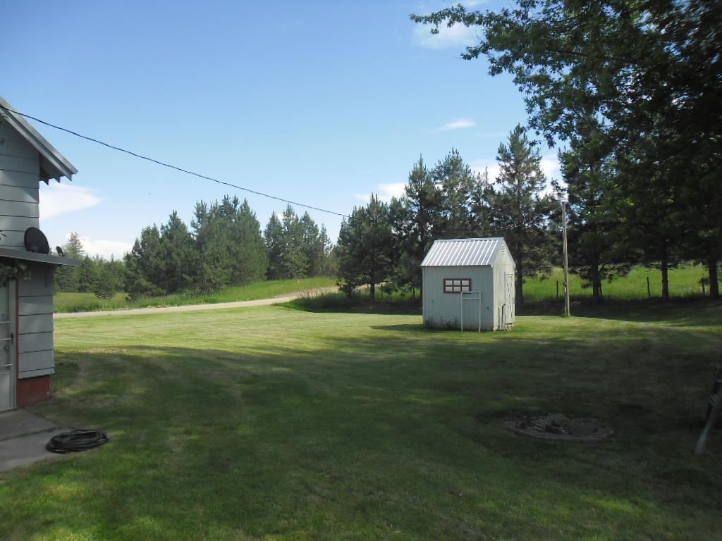 4443 Williamson Road Clayton, WA 99110 - Photo 3 of 20
