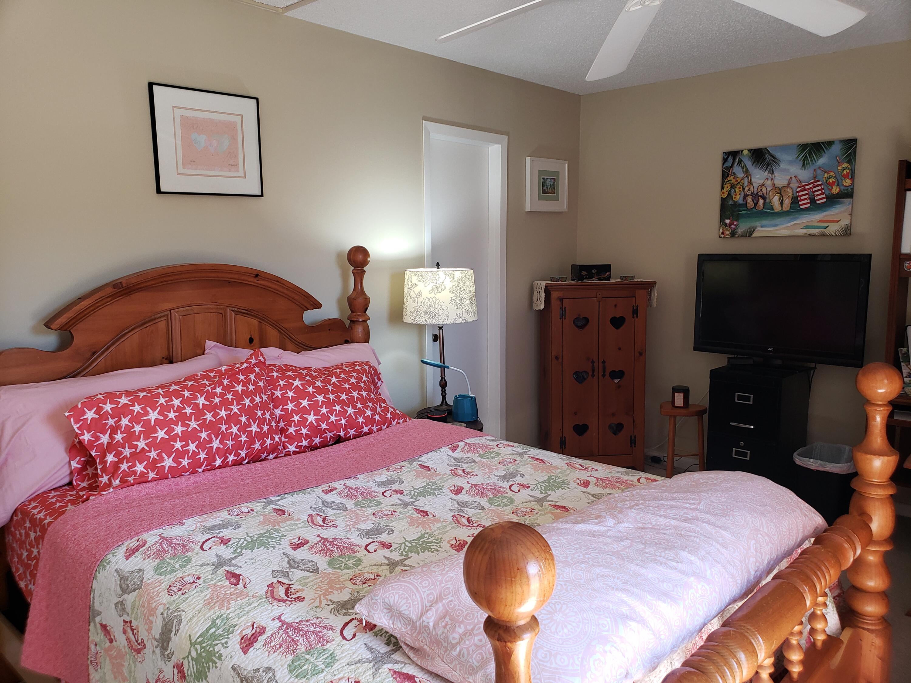 185 Fanshaw East Boca Raton, FL 33434 - Photo 6 of 16 Master Bedroom 1