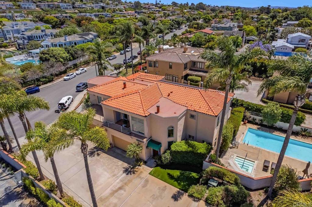109 Rios Court Solana Beach, CA 92075 - Photo 5 of 45