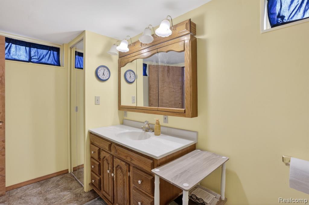 6401 North Webster Road Mount Morris, MI 48458 - Photo 36 of 59