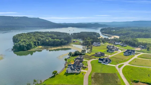 $3,375,000 | 290 Edgewater Way, Jasper, TN 37347