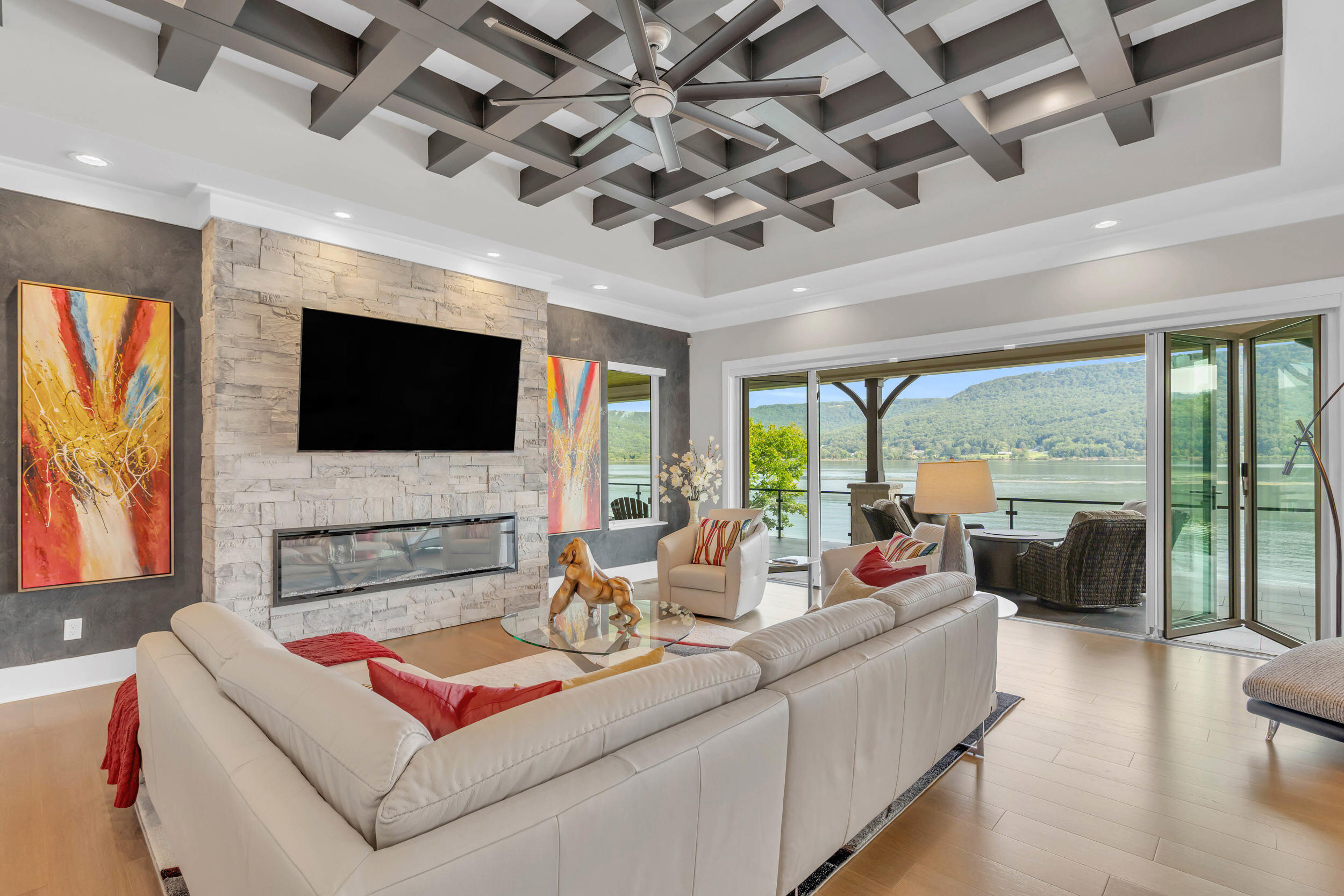 290 Edgewater Way Jasper, TN 37347 - Photo 21 of 128 Great Room