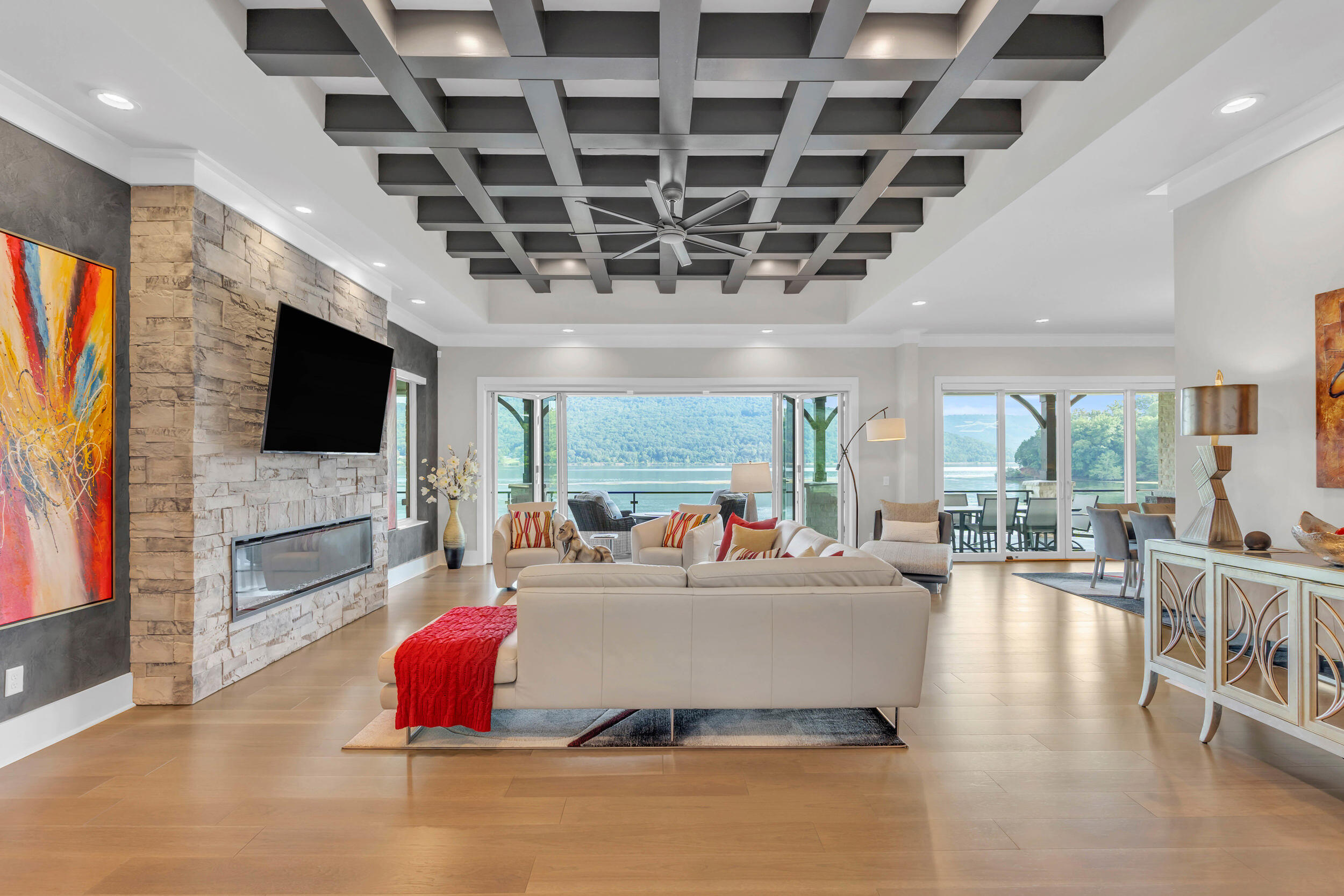 290 Edgewater Way Jasper, TN 37347 - Photo 22 of 128 Great Room