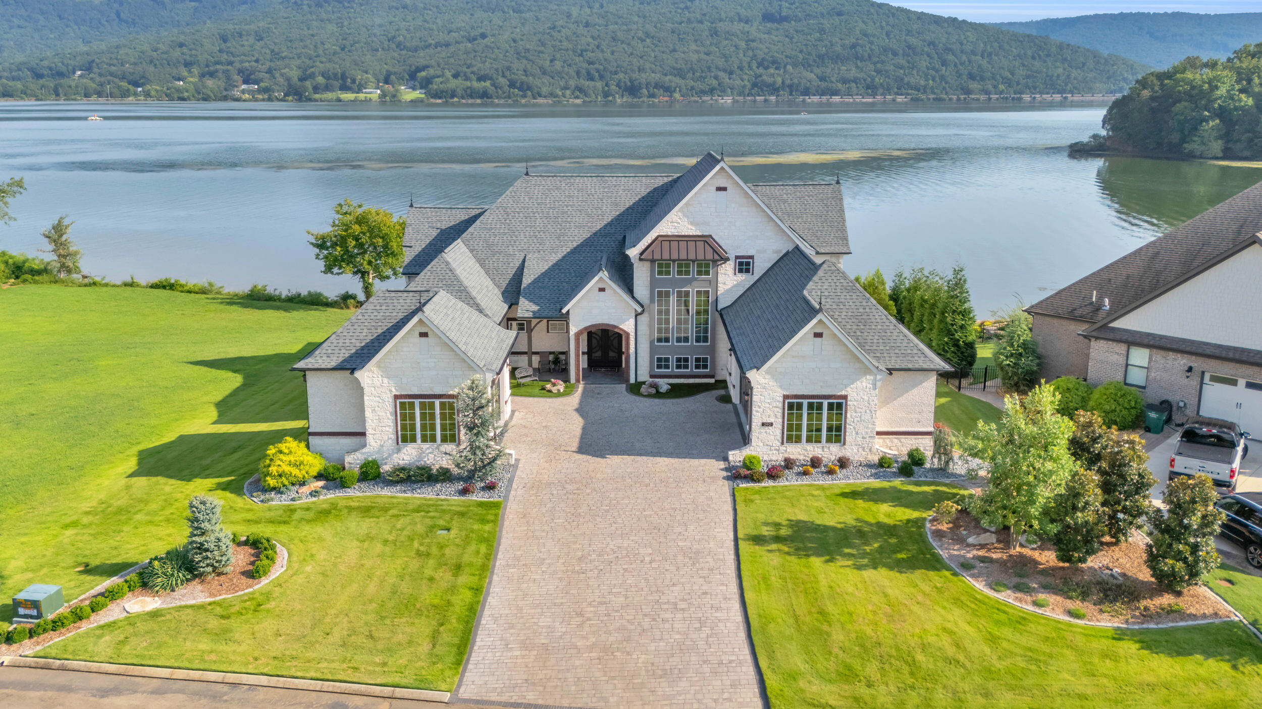 290 Edgewater Way Jasper, TN 37347 - Photo 4 of 128 Front Elevation