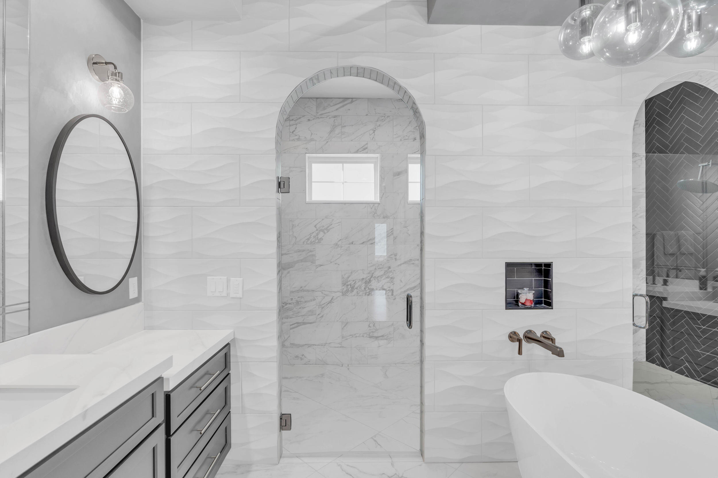 290 Edgewater Way Jasper, TN 37347 - Photo 44 of 128 Primary Suite Bath