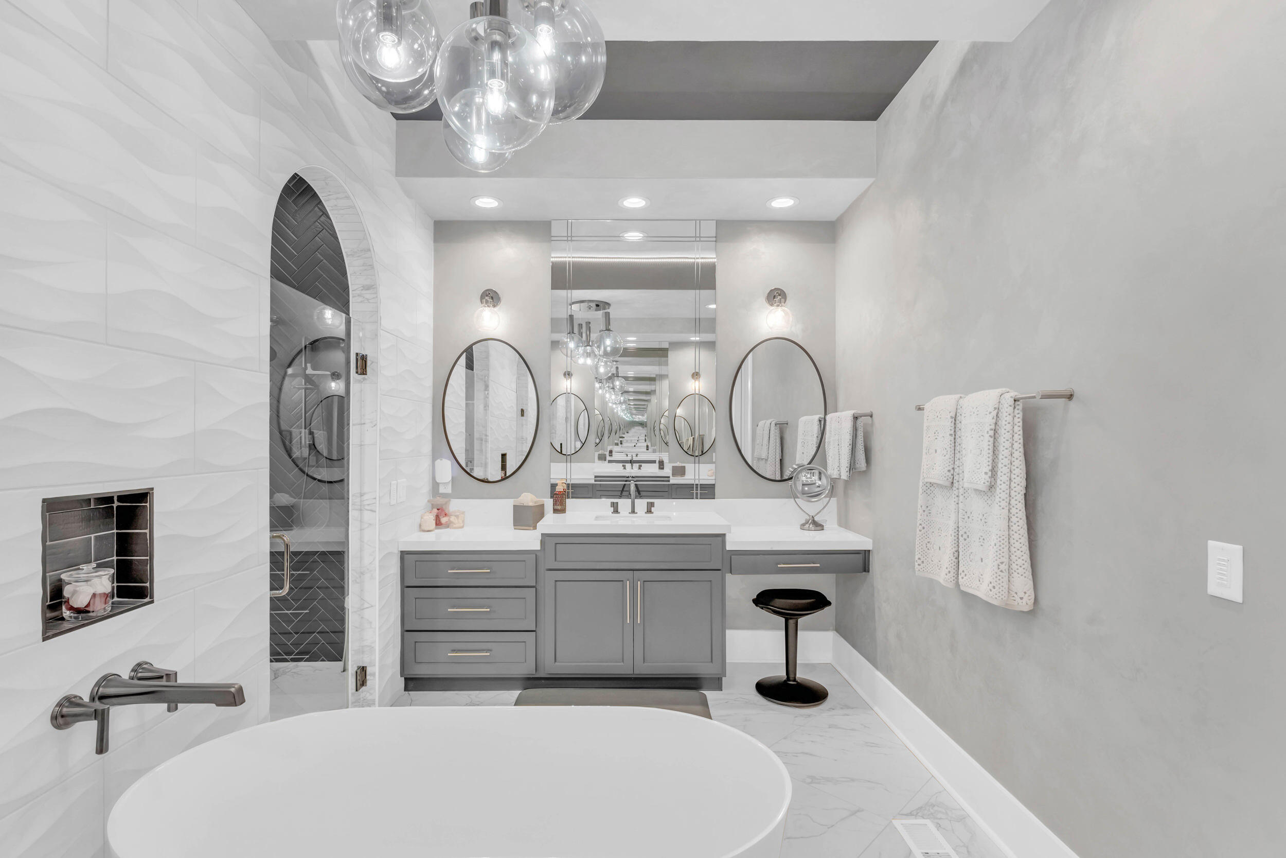 290 Edgewater Way Jasper, TN 37347 - Photo 45 of 128 Primary Suite Bath