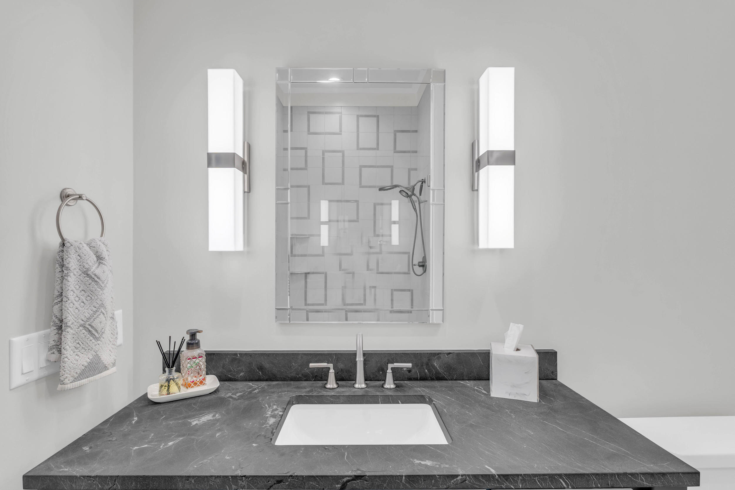 290 Edgewater Way Jasper, TN 37347 - Photo 55 of 128 Guest Bath