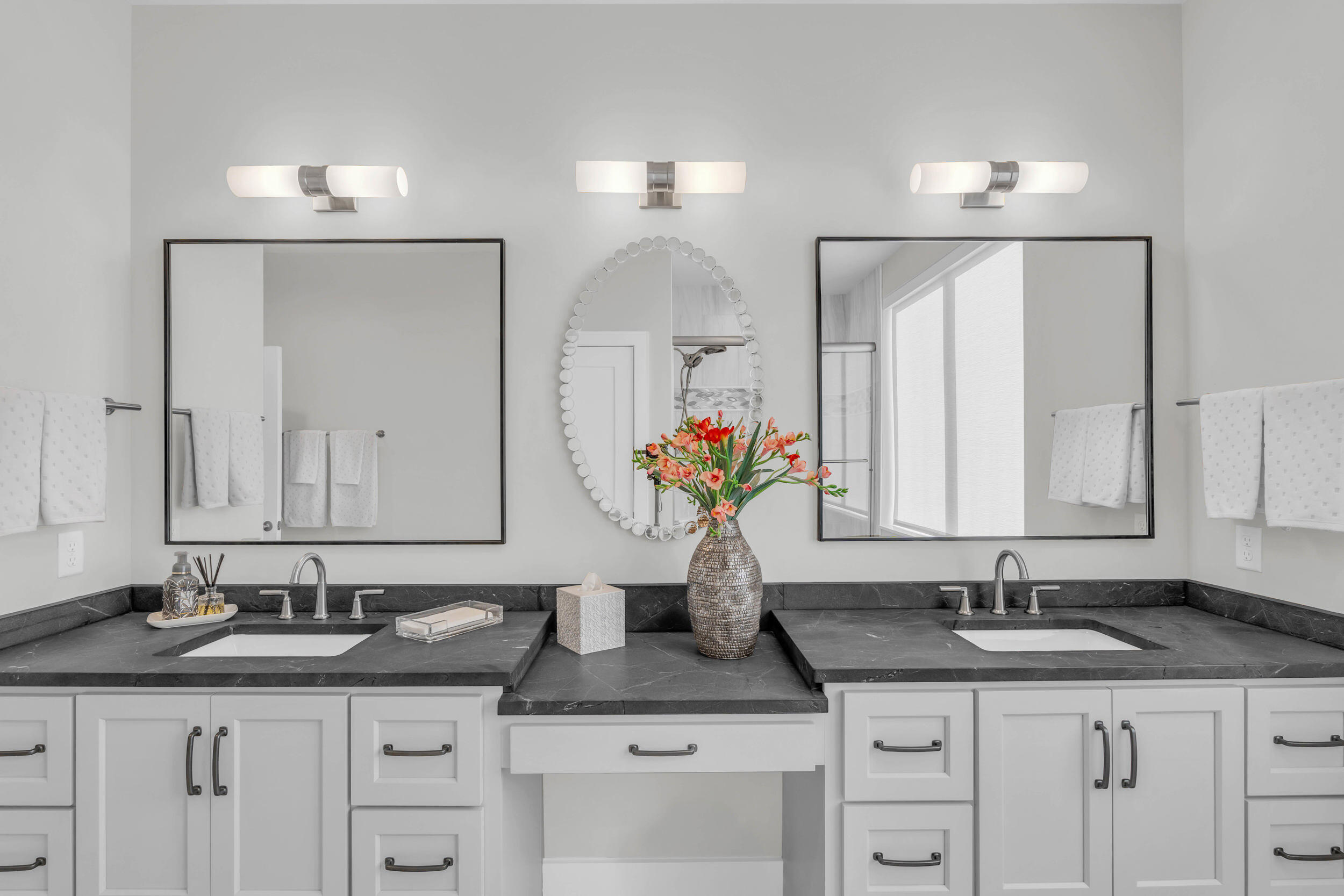 290 Edgewater Way Jasper, TN 37347 - Photo 66 of 128 Second Level Primary Bath