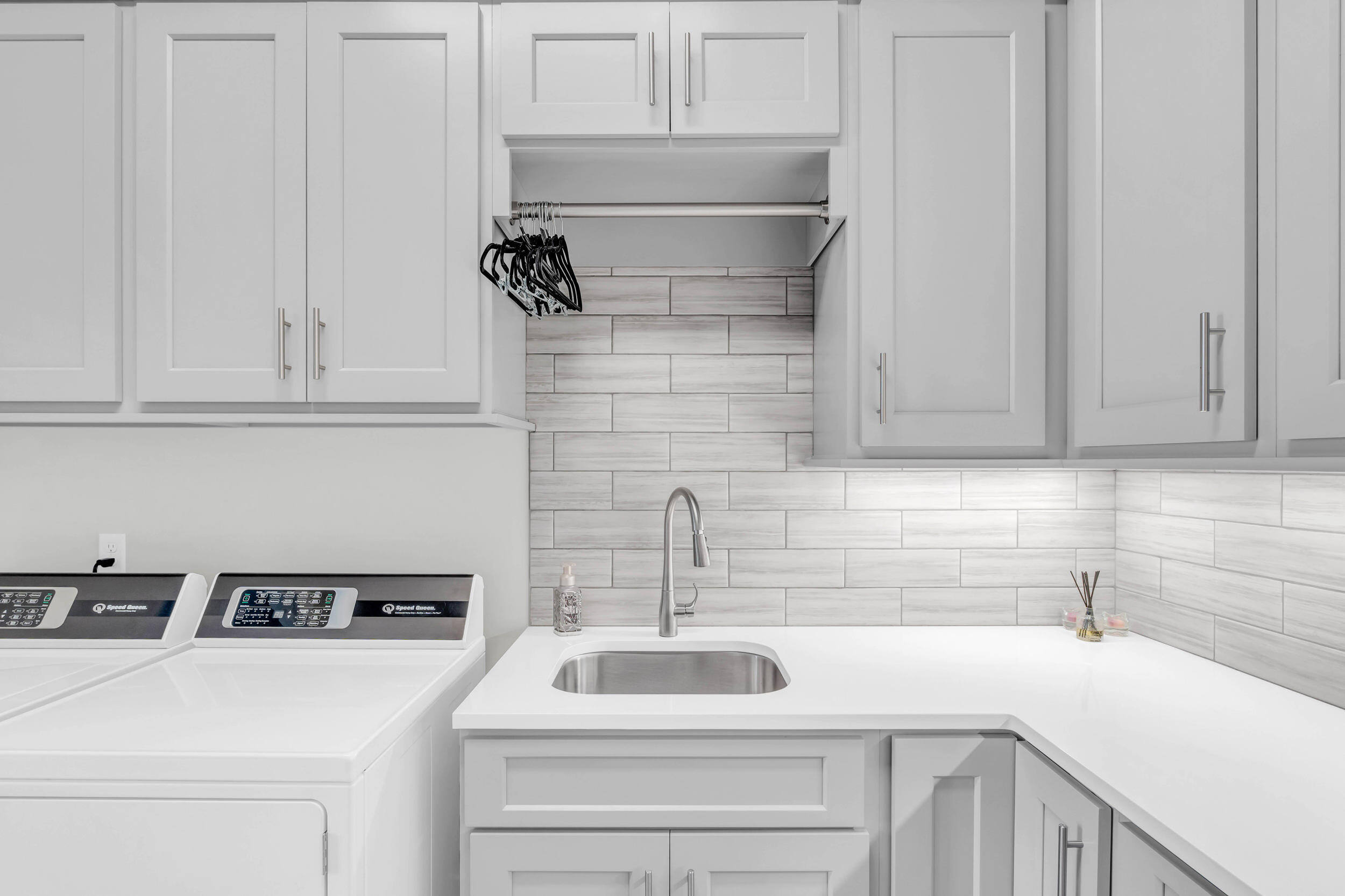 290 Edgewater Way Jasper, TN 37347 - Photo 70 of 128 Laundry