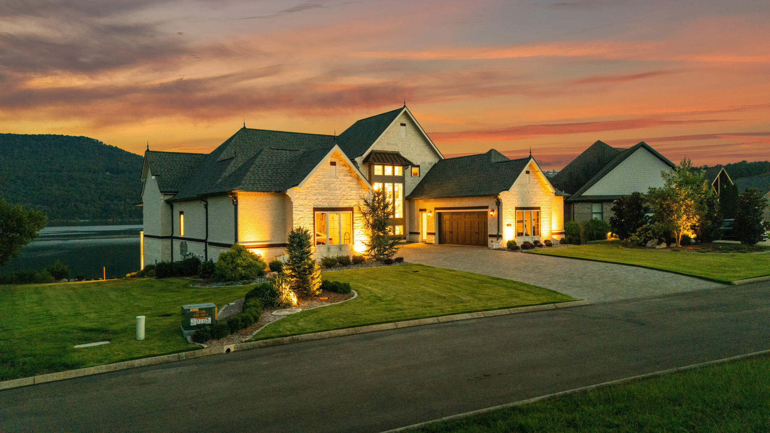 290 Edgewater Way Jasper, TN 37347 - Photo 7 of 128 Left Front Elevation