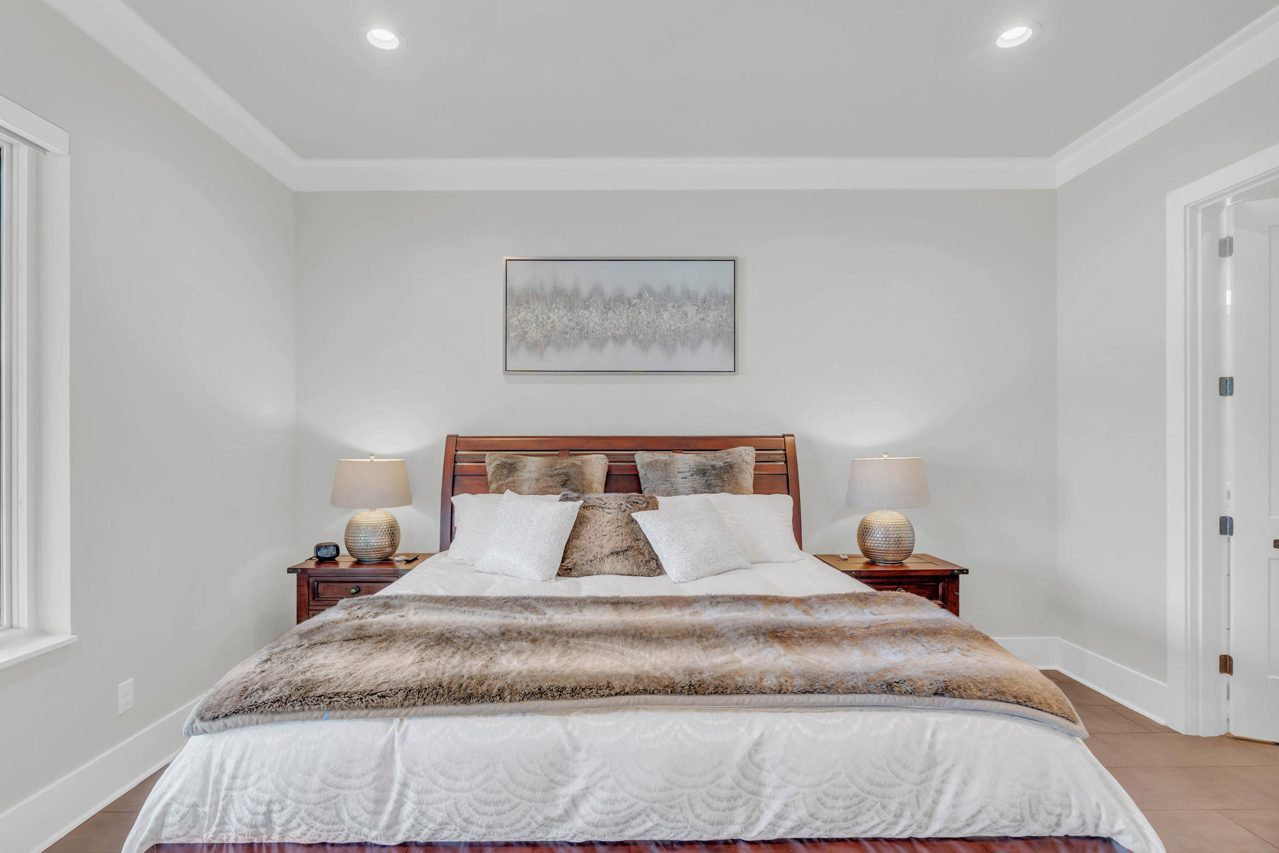 290 Edgewater Way Jasper, TN 37347 - Photo 81 of 128 Lower Level Guest Room