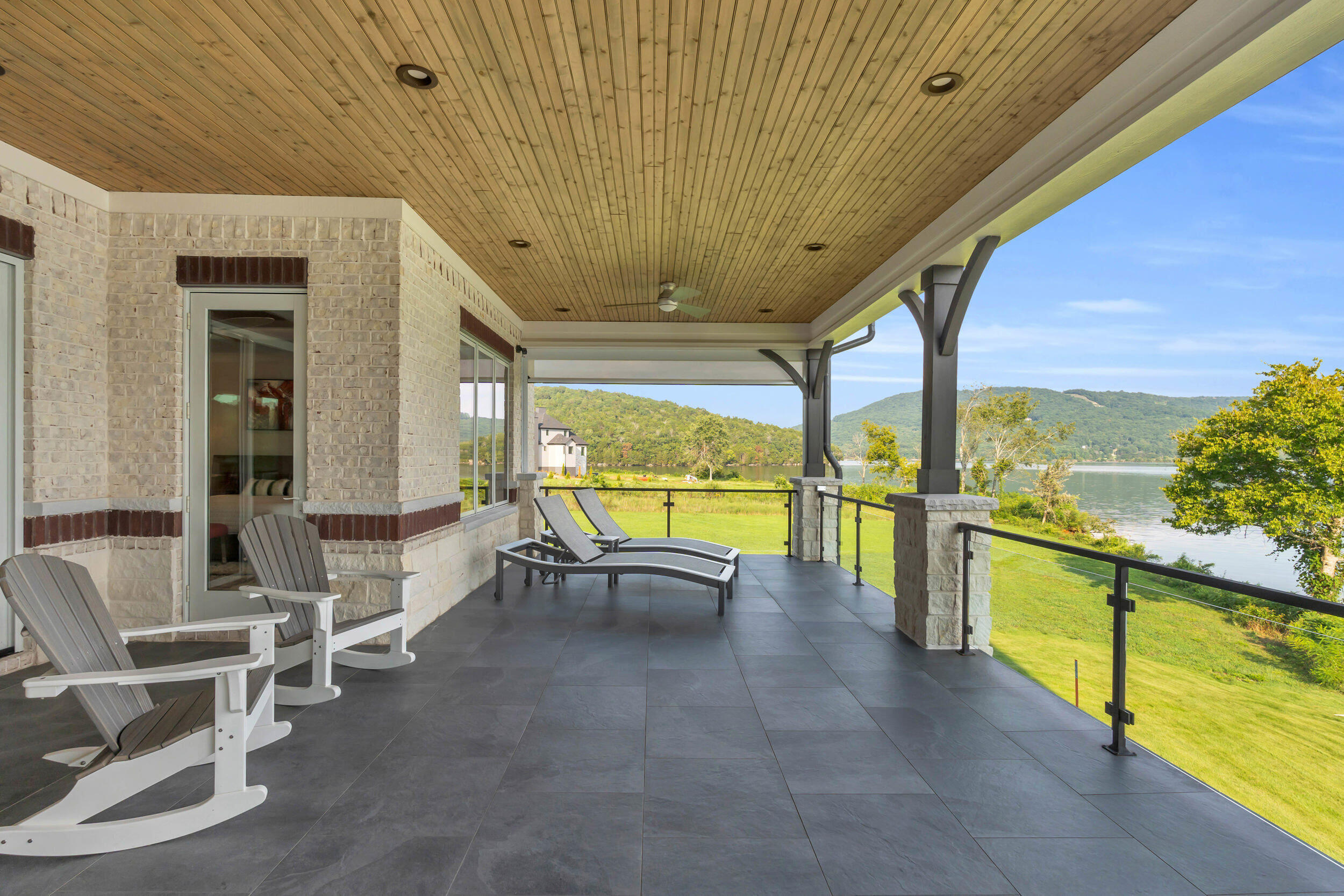 290 Edgewater Way Jasper, TN 37347 - Photo 98 of 128 Main Level